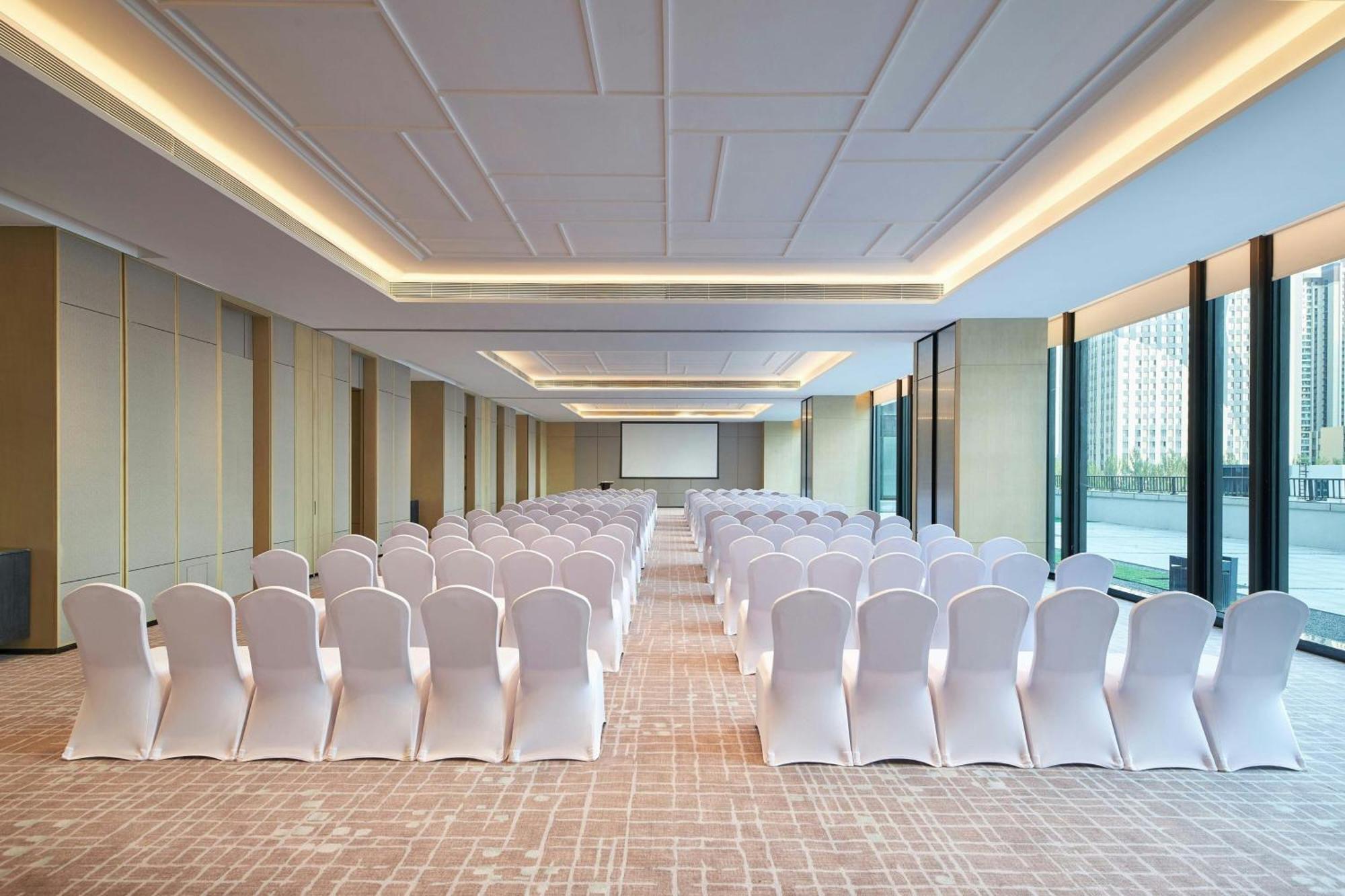 Courtyard By Marriott Changchun Bagian luar foto