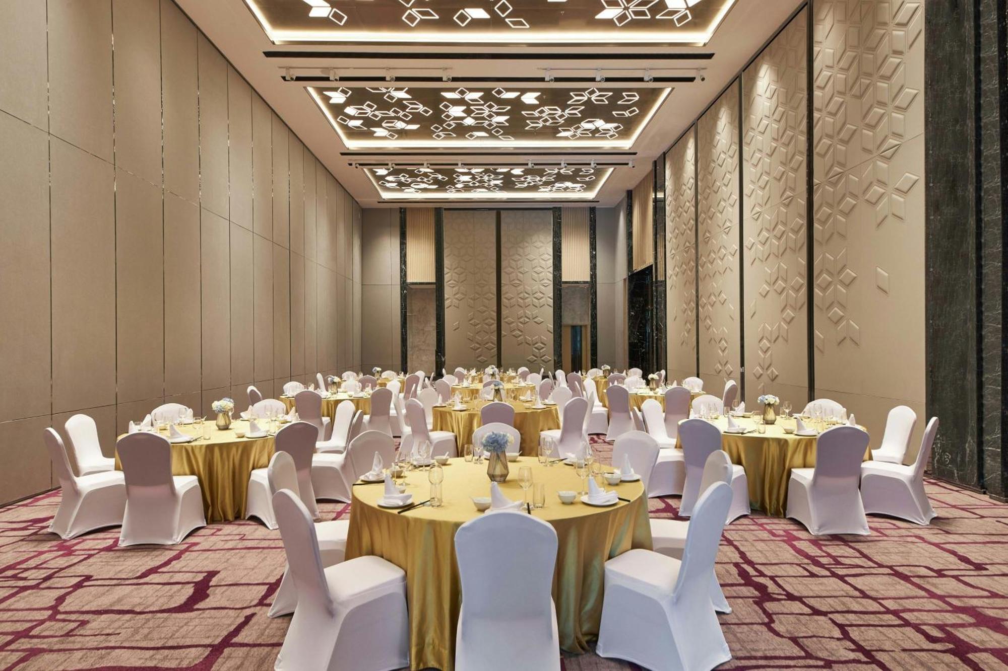 Courtyard By Marriott Changchun Bagian luar foto