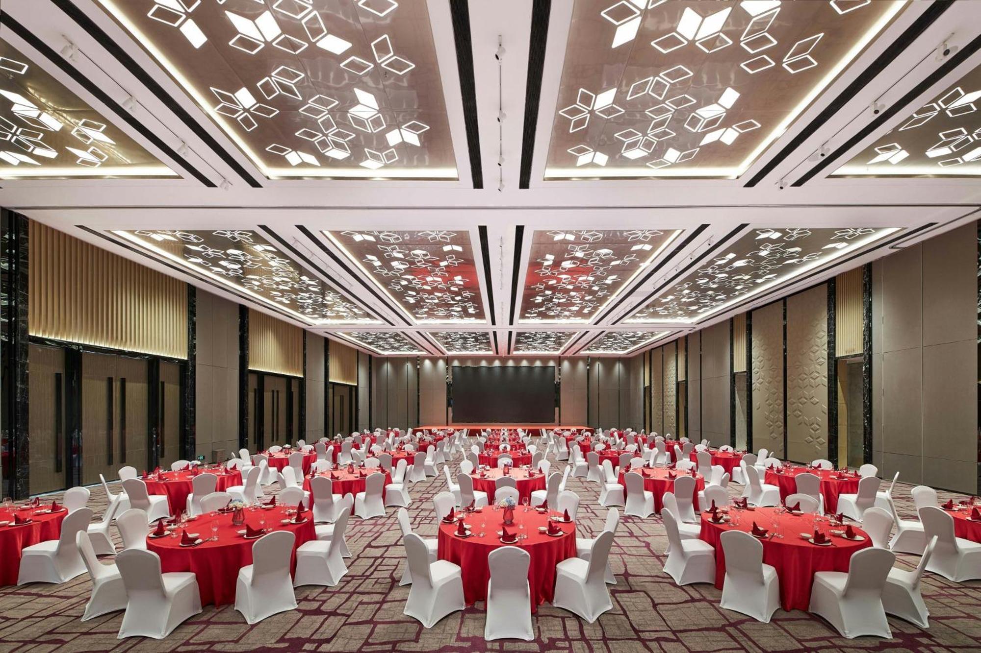Courtyard By Marriott Changchun Bagian luar foto